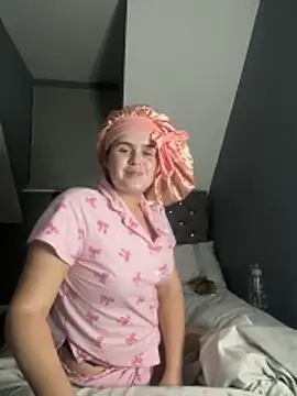 Blonde Bunny online show from February 2026 11:47:01 PM