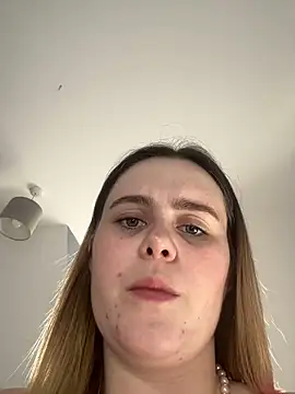 Blonde Bunny online show from February 2026 11:27:01 AM