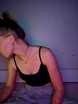 Snapshot of carolinakis_ chatting on February 2026 08:21:02 PM carolinakis online show from February 2026 08:21:02 PM