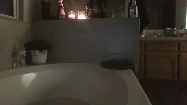 Snapshot of anitabonghit chatting on April 2026 01:18:01 PM anitabonghit online show from April 2026 01:18:01 PM