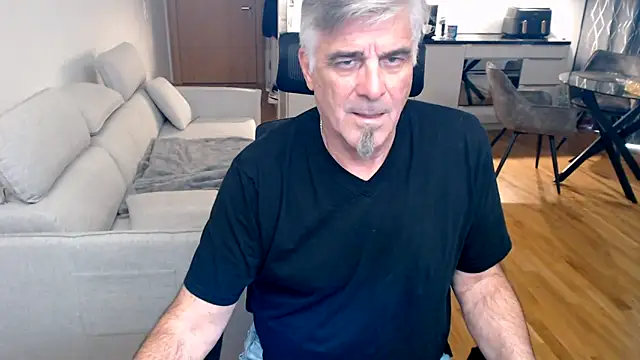 Buidapest online show from March 2026 01:28:01 PM