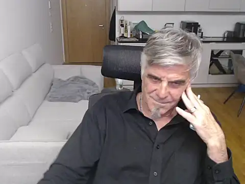 Buidapest online show from April 2026 12:48:01 AM