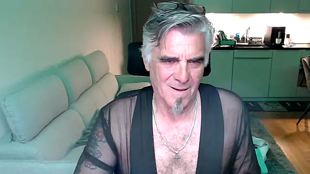 Buidapest online show from May 2026 12:32:02 AM
