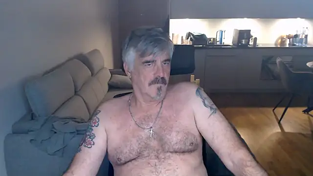 Snapshot of Buidapest chatting on December 2025 02:39:02 AM Buidapest online show from December 2025 02:39:02 AM