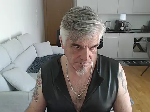 Buidapest online show from April 2026 08:04:02 AM