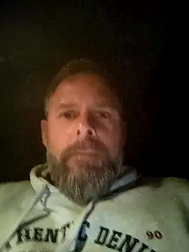 Snapshot of Rocolove1 chatting on November 2025 05:46:01 PM Rocolove1 online show from November 2025 05:46:01 PM