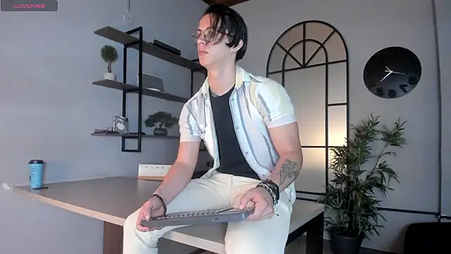 Brandon starkk online show from March 2026 11:44:02 AM