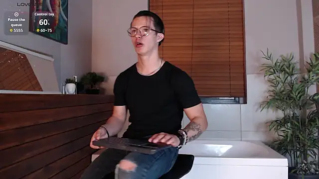 Brandon starkk online show from March 2026 11:49:02 AM