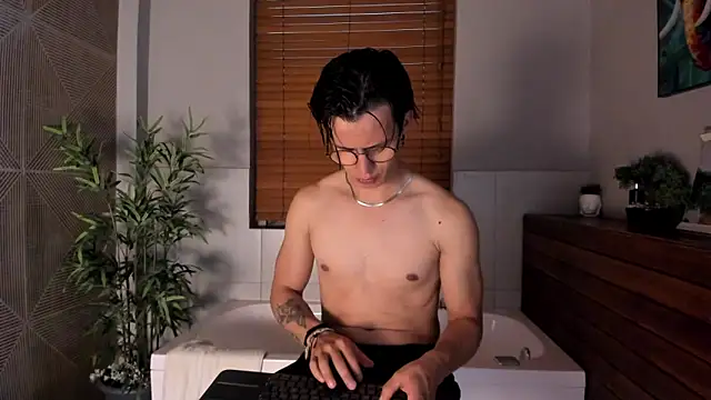 Brandon starkk online show from December 2025 11:35:01 AM