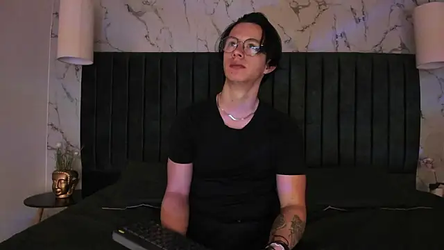 Brandon starkk online show from February 2026 12:03:02 PM