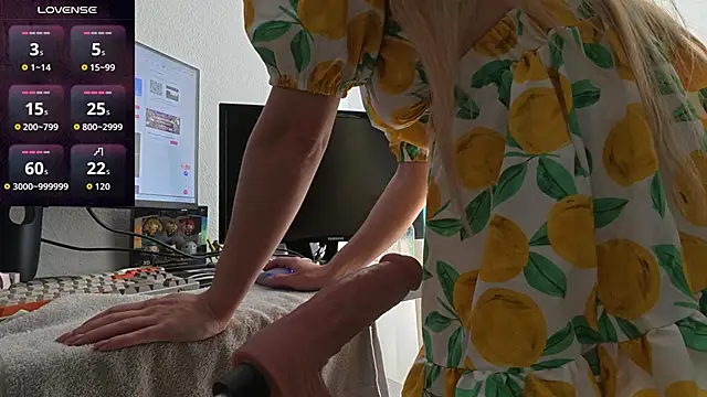 Emily jayreal online show from May 2026 10:01:01 AM