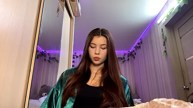 CutieSlim online show from December 2025 10:03:02 AM