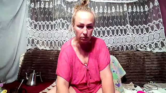 Kissingyouu online show from June 2026 03:41:02 AM