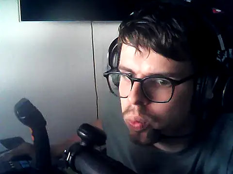 DesertedMonoxide online show from May 2026 03:32:02 PM