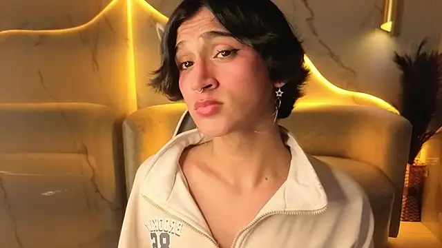 zoe tp online show from December 2025 07:59:02 PM