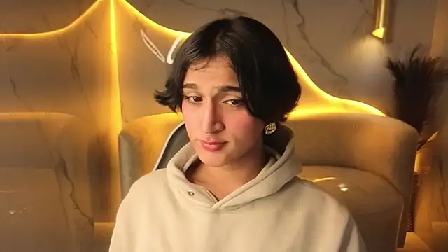 zoe tp online show from November 2025 07:36:02 PM