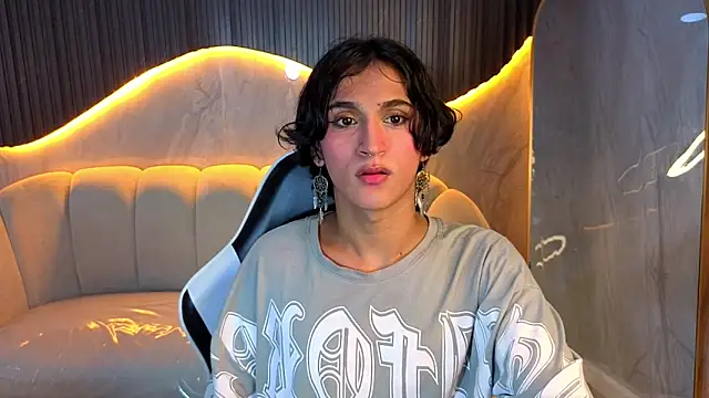 zoe tp online show from December 2025 12:57:02 AM