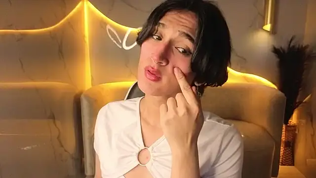 zoe tp online show from December 2025 08:08:02 PM