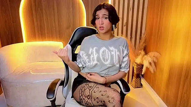 zoe tp online show from January 2026 08:15:01 PM