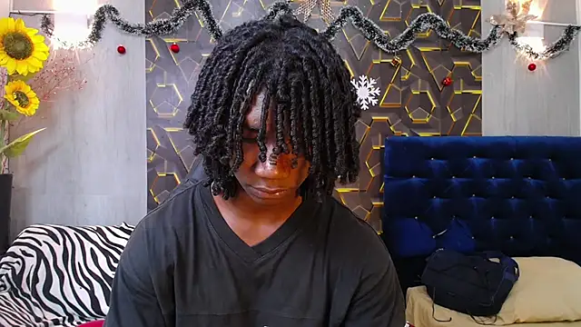 Snapshot of negga_cum chatting on November 2025 02:06:01 PM negga cum online show from November 2025 02:06:01 PM