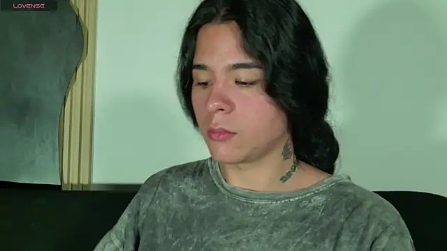 Snapshot of Angel-umbra chatting on January 2026 10:07:02 AM Angel-umbra online show from January 2026 10:07:02 AM