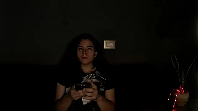 Angel-umbra online show from November 2025 08:31:01 PM