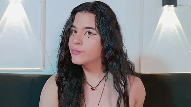 Angel-umbra online show from April 2026 08:37:02 PM