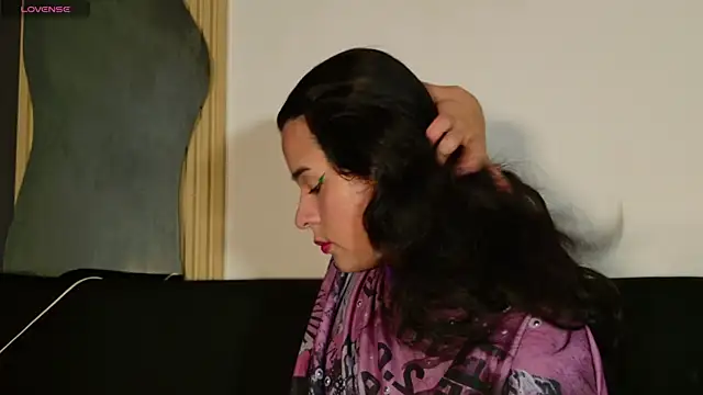 Angel-umbra online show from January 2026 09:00:01 PM