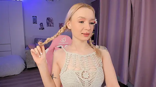 Tiffany Paw online show from January 2026 03:21:01 AM