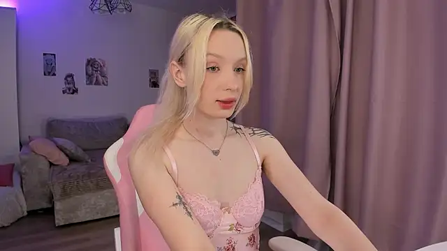 Tiffany Paw online show from March 2026 03:27:01 AM