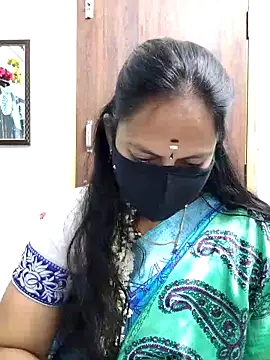 Queen-Neha online show from April 2026 05:42:02 AM