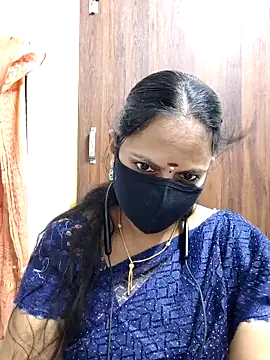 Queen-Neha online show from March 2026 06:13:02 PM