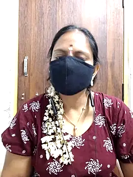 Queen-Neha online show from April 2026 06:22:01 PM