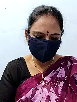 Queen-Neha online show from December 2025 05:55:02 PM