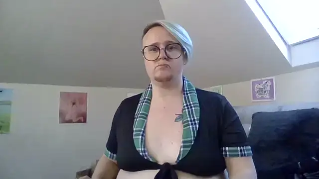 queerlyjaz online show from December 2025 09:50:01 PM