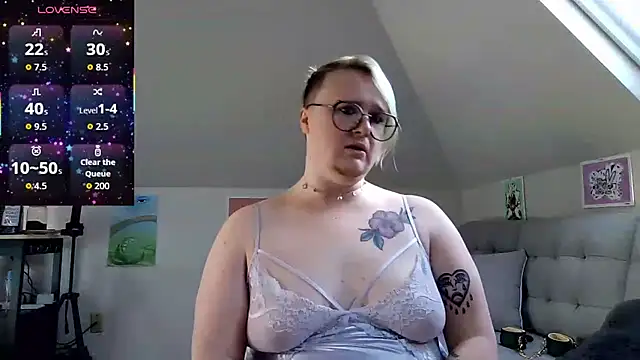 queerlyjaz online show from April 2026 03:36:01 PM