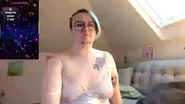 queerlyjaz online show from March 2026 06:11:02 PM