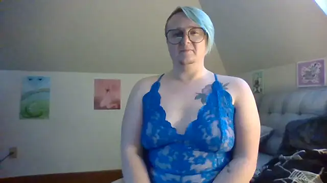 queerlyjaz online show from November 2025 12:21:02 AM