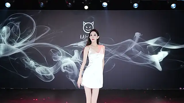 LU-909 online show from December 2025 12:57:02 AM