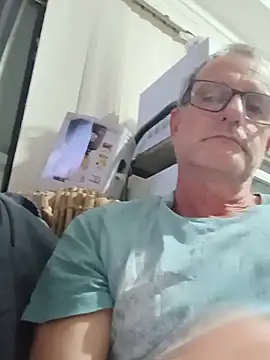 Snapshot of nard53 chatting on July 2026 09:32:01 AM nard53 online show from July 2026 09:32:01 AM