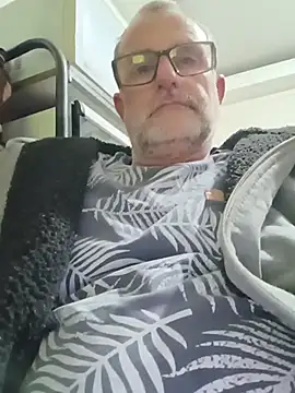 Snapshot of nard53 chatting on June 2026 10:40:02 PM nard53 online show from June 2026 10:40:02 PM