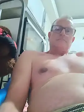 Snapshot of nard53 chatting on June 2026 10:22:02 PM nard53 online show from June 2026 10:22:02 PM