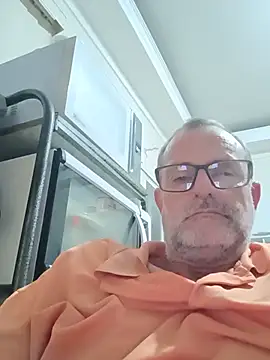 Snapshot of nard53 chatting on June 2026 10:19:02 PM nard53 online show from June 2026 10:19:02 PM