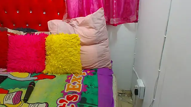 melanin lizzy online show from April 2026 08:47:02 PM