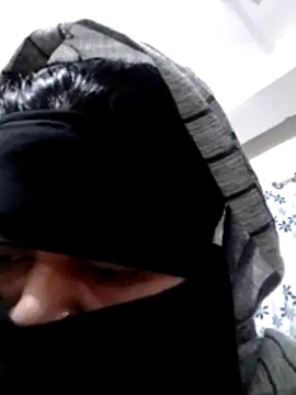 Powerfull08 online show from November 2025 07:25:01 PM