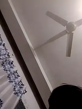 Powerfull08 online show from November 2025 05:24:01 PM