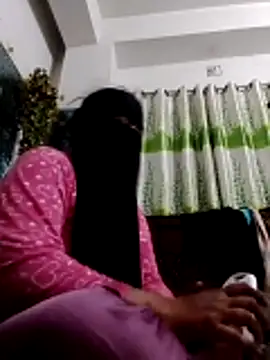 Powerfull08 online show from December 2025 09:18:02 PM