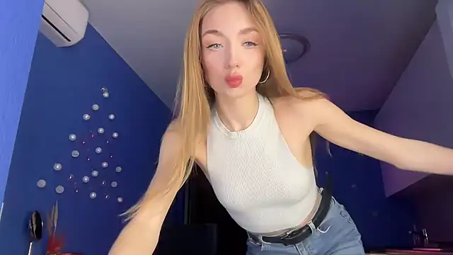 Jolienne online show from January 2026 07:06:02 PM