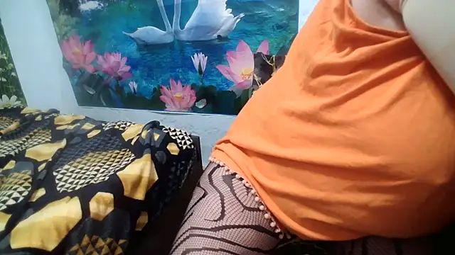 AnnaXGoldX online show from May 2026 12:35:01 PM
