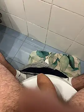 Snapshot of marc8876 chatting on January 2026 09:22:01 PM marc8876 online show from January 2026 09:22:01 PM